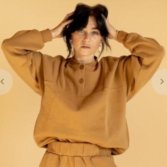 Rita Row Max Sweatshirt - Picture 3 of 7